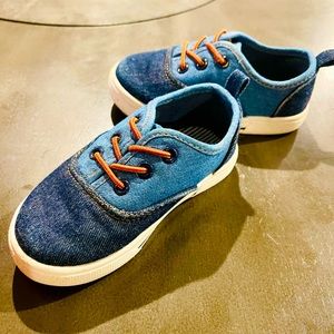 Carter’s shoes | Size 7